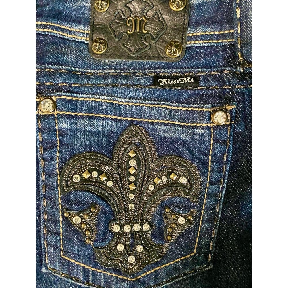 Miss Me Boot Cut Gothic Fleur De Lis Jeans JP5075b - Picture 5 of 5